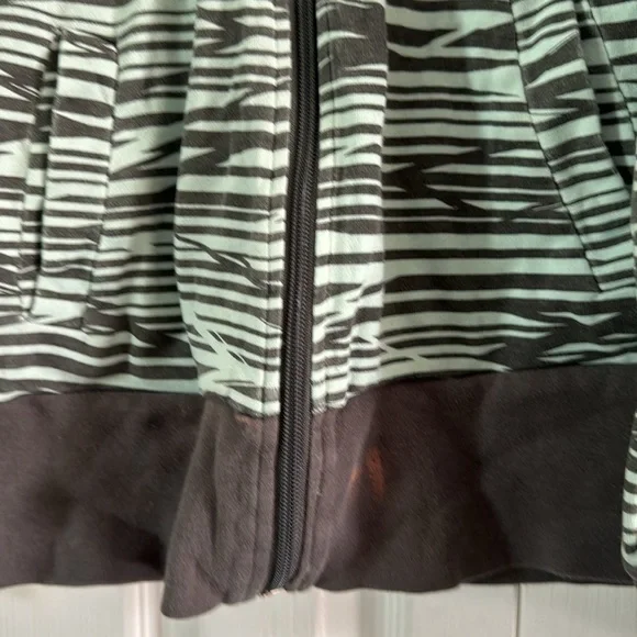 Bench Define Jacket Size M❤️❤️ - Picture 2 of 4